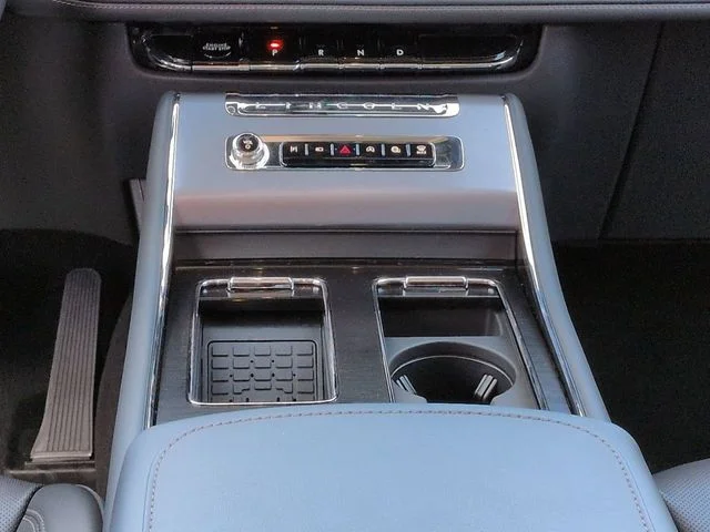 New 2026 Blue Lincoln Premiere image 19