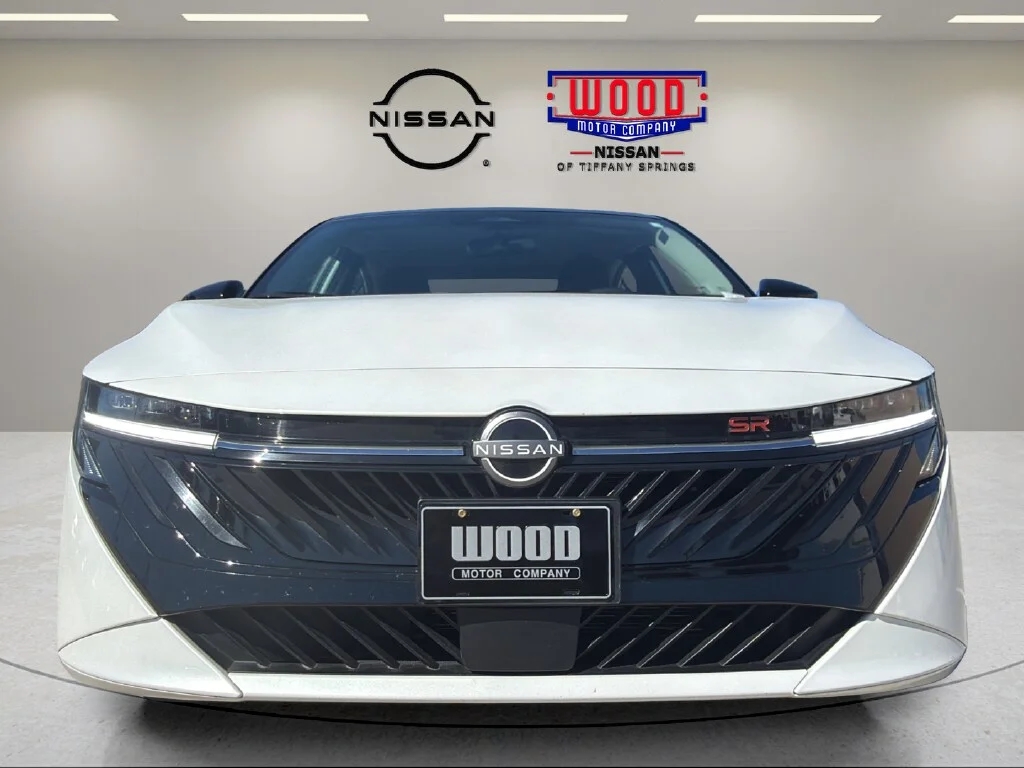 Certified Used 2026 Aspen White Super Black Nissan SR image 6