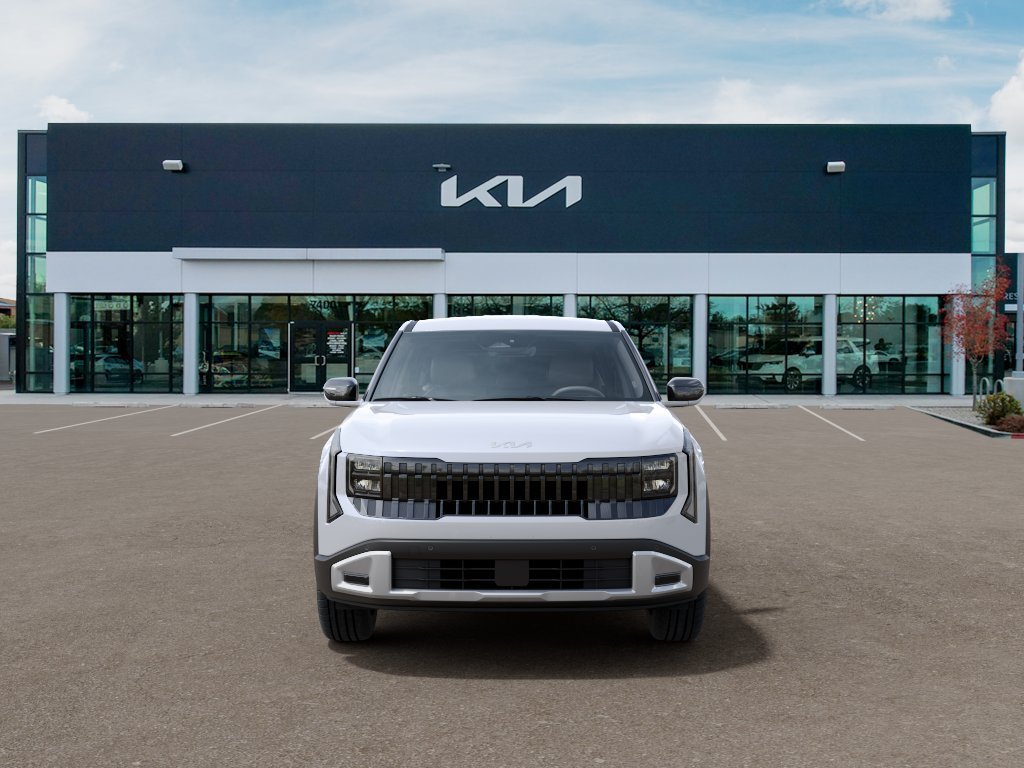 New 2027 White Kia S image 2
