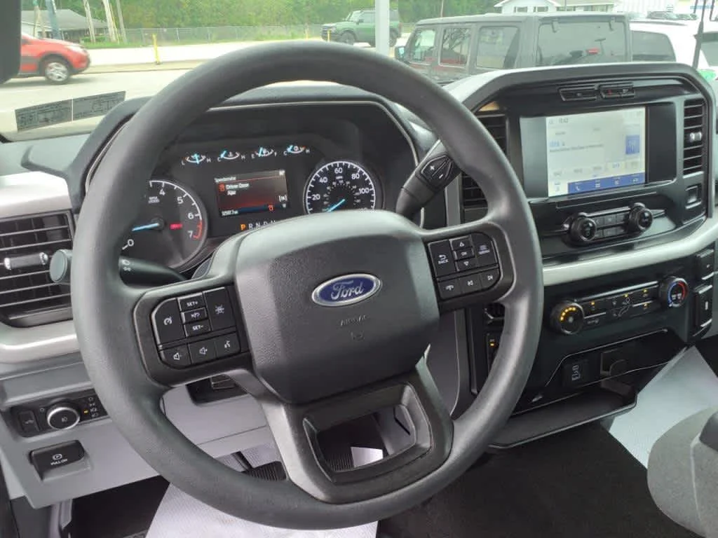 Used 2023 Antimatter Blue Metallic Ford XLT image 5