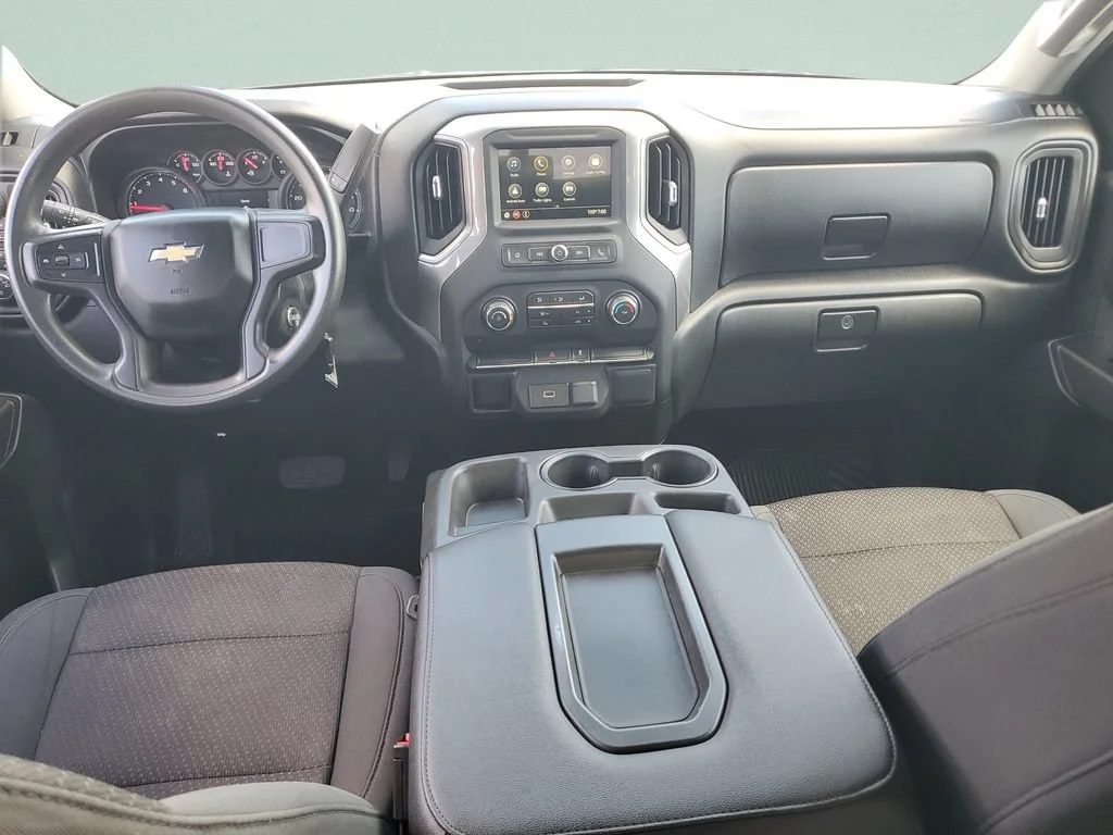 Used 2019 SUMMIT WHITE Chevrolet Custom image 11