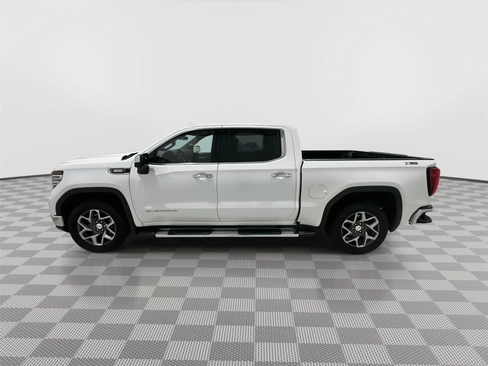 Used 2025 GMC Sierra 1500 SLT with VIN 1GTUUDE86SZ122548 for sale in Alexandria, Minnesota