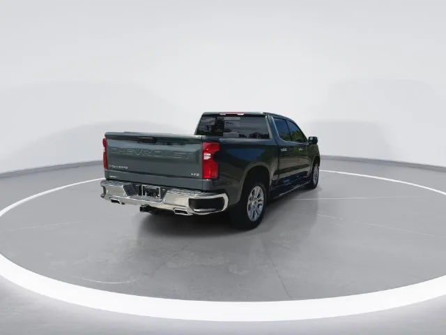 Used 2026 Gray Chevrolet LTZ image 10