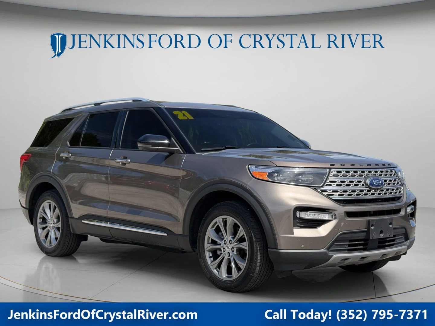 Used 2021 Stone Gray Metallic Ford Limited image 1