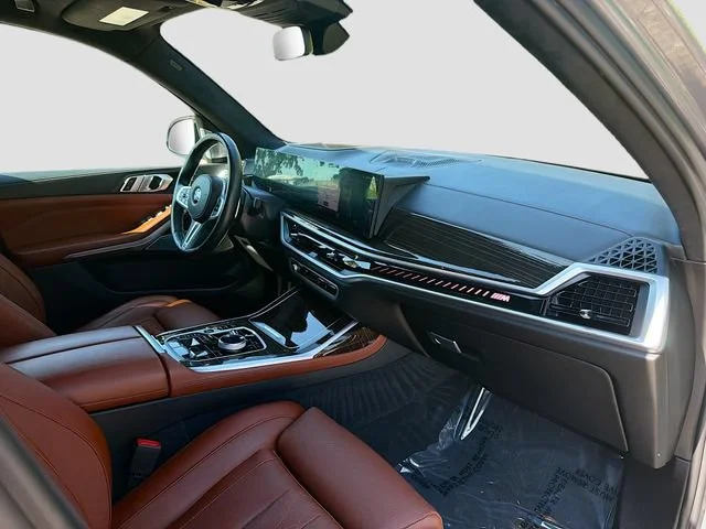 Used 2023 Gray Metallic BMW M60i image 15