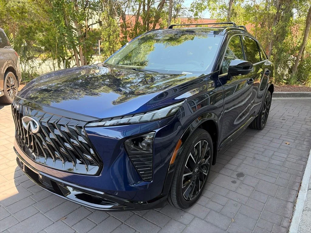 New 2027 GRAND BLUE INFINITI AUTOGRAPH image 1