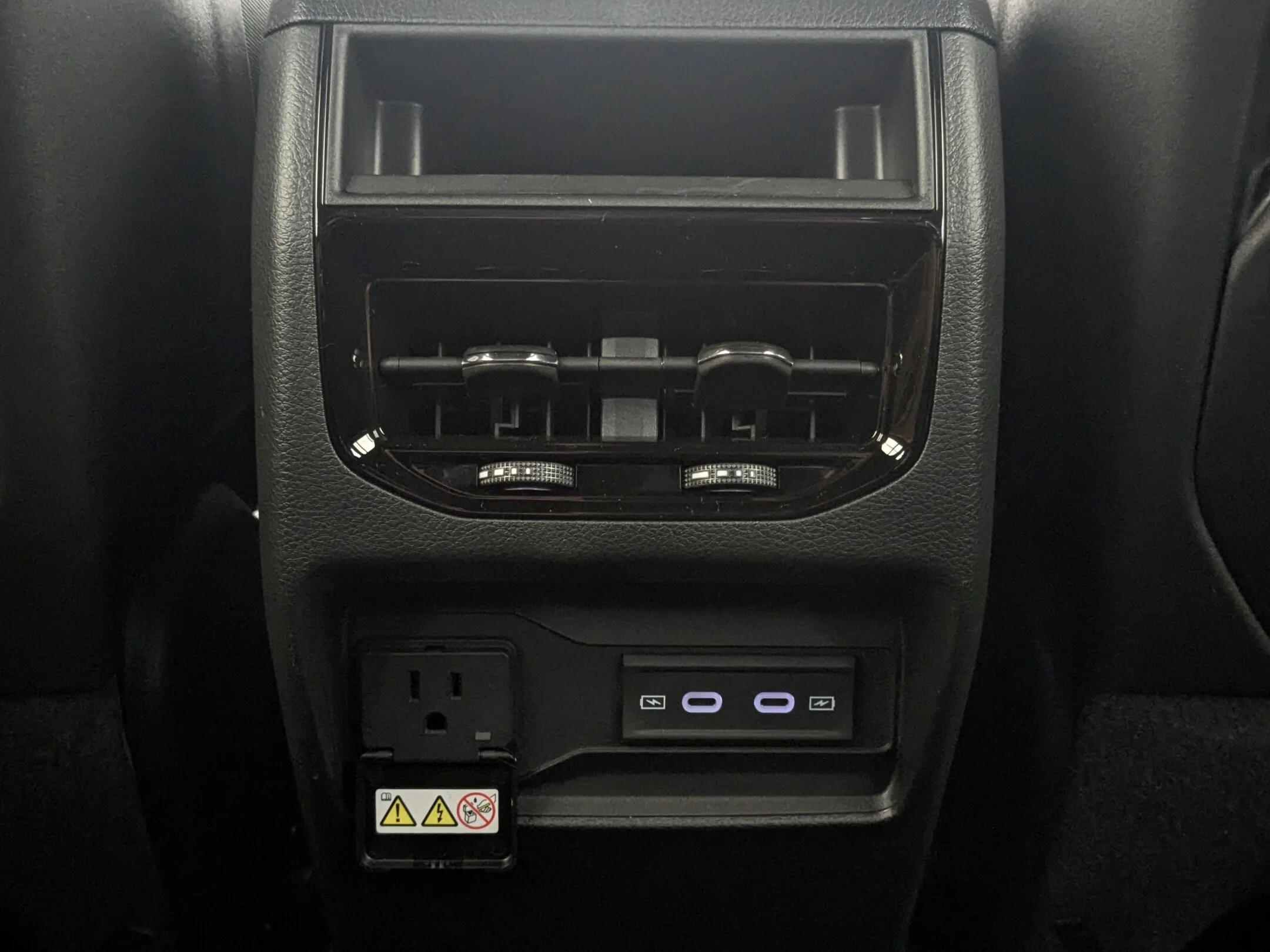 New 2026 Grey Jeep Altitude - - 4x4 - Power Sunroof - Trailer Tow Pkg - 20 Black Wheels - Remote Start & More! image 29