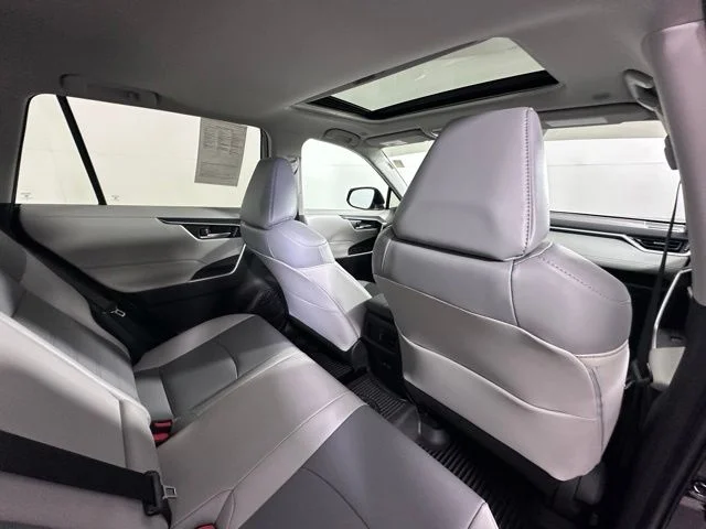 Used 2023 Blue Toyota XLE Premium image 12