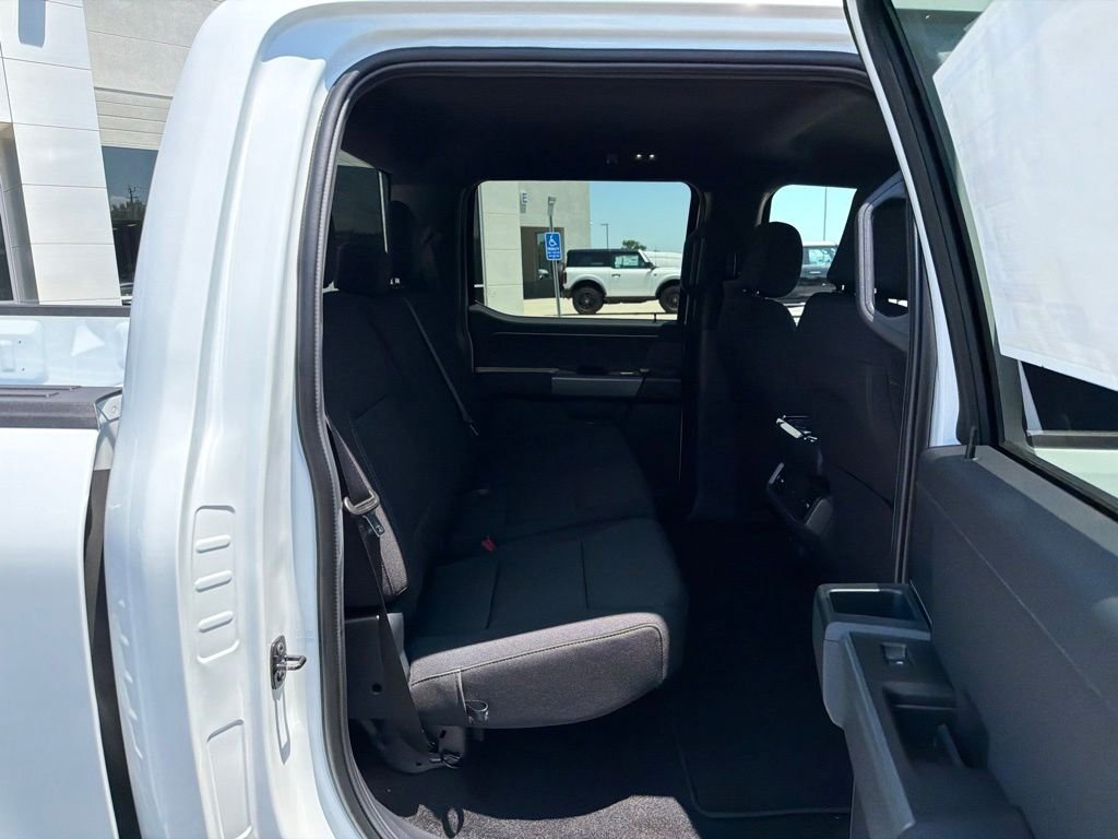 New 2026 Oxford White Ford XLT image 18