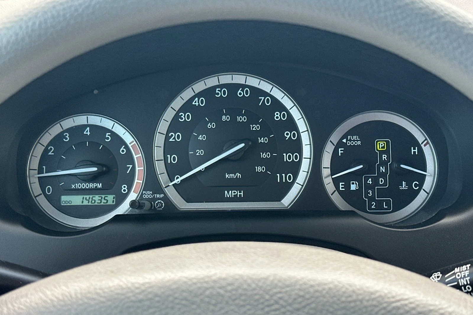Used 2005  Toyota LE image 27