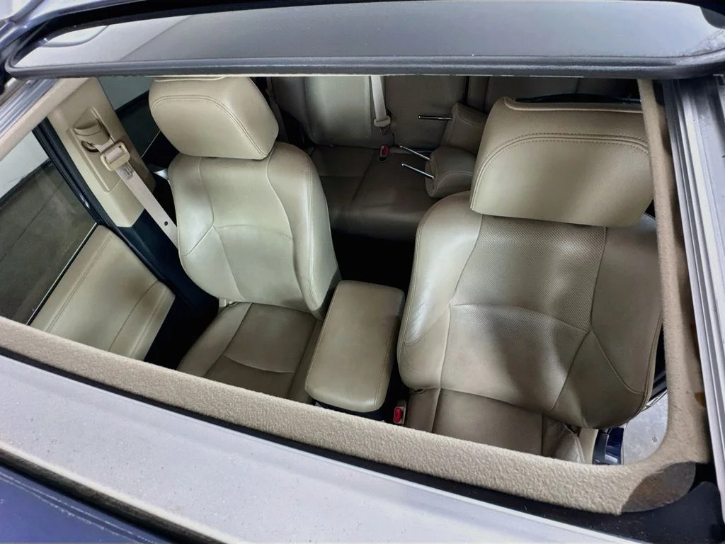Used 2014 Blue Toyota Limited image 26