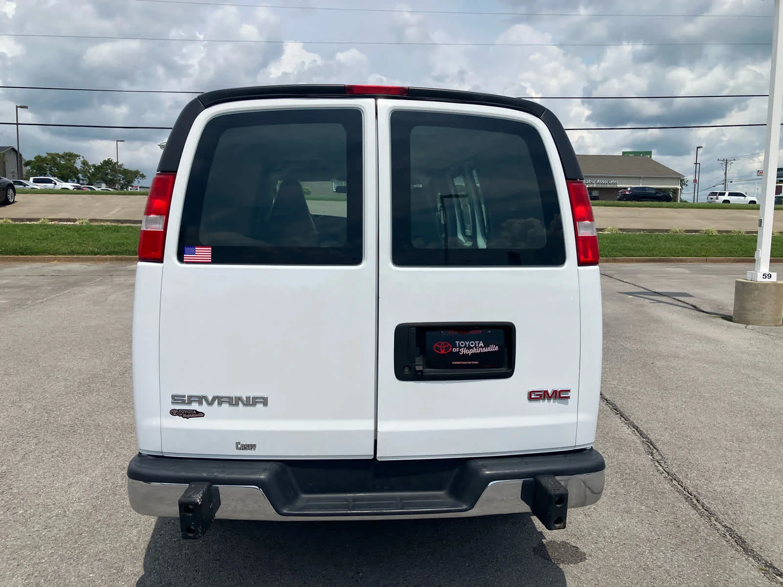 Used 2022 Summit White GMC  image 6