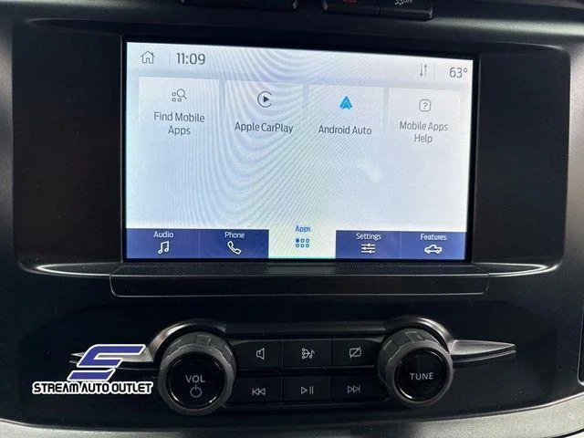Used 2022 White Ford XLT image 16