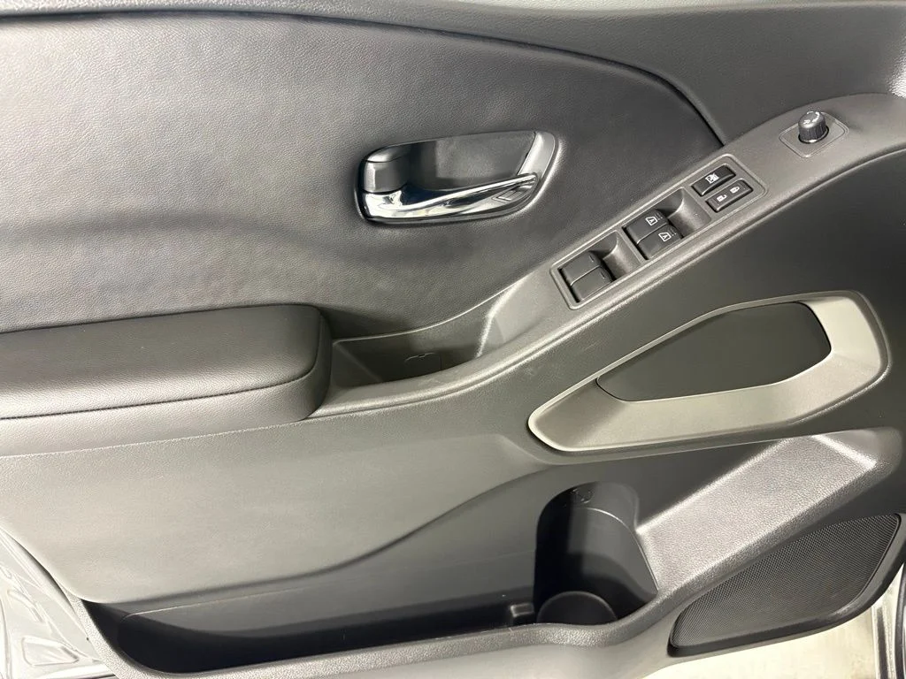 New 2026 Gun Metallic Nissan Crew Cab SV image 19