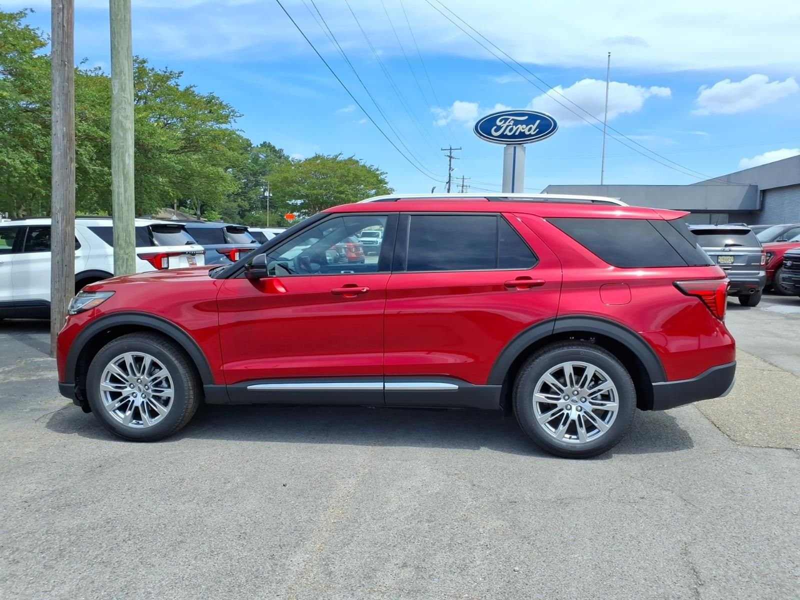 New 2026 Rapid Red Metallic Tinted Clearcoat Ford Platinum™ image 2