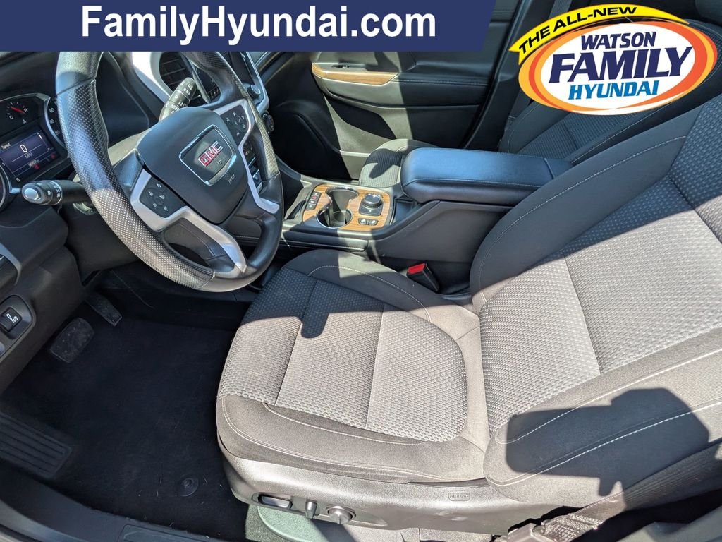 Used 2021 White GMC SLE image 12