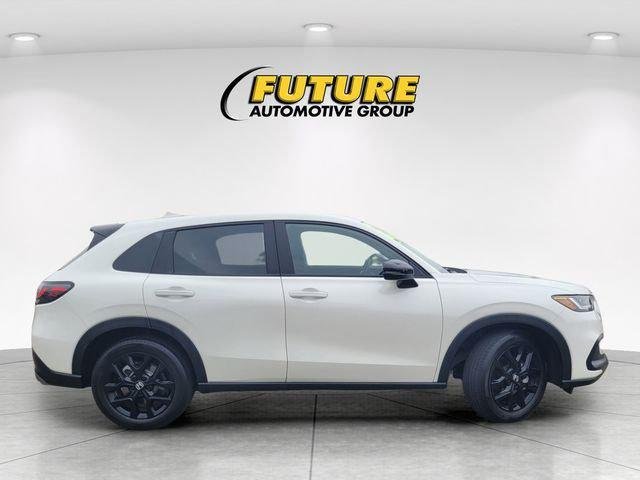 Used 2024  Honda Sport image 3
