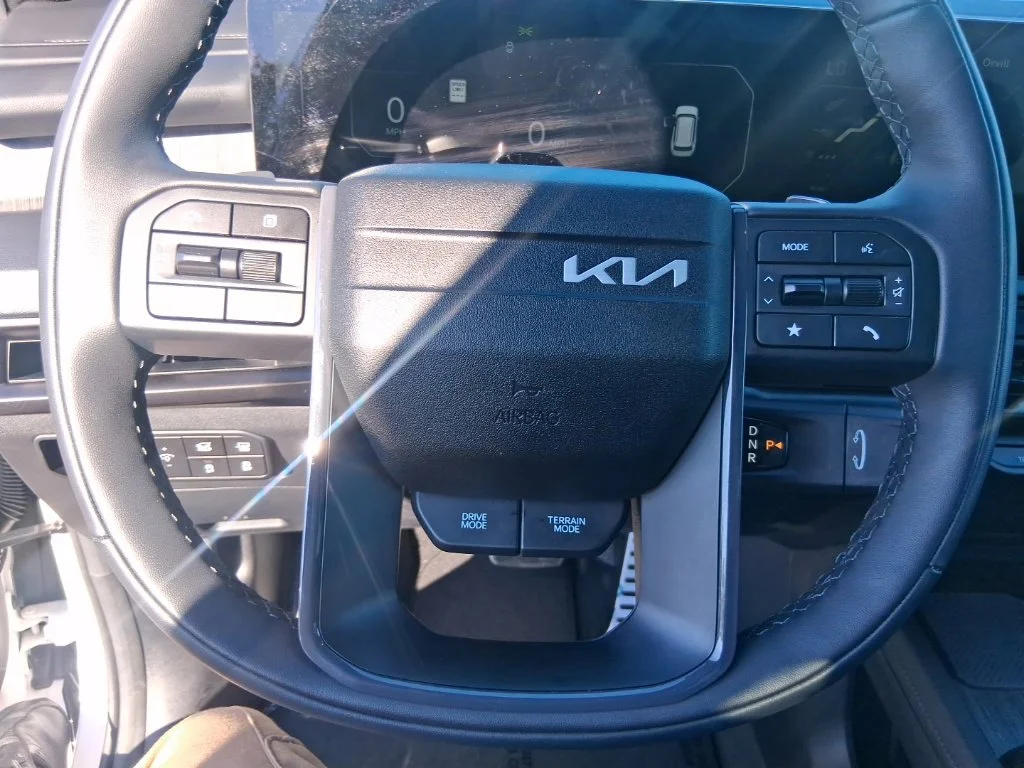 Certified Used 2027 White Kia X-Line SX-Prestige image 13