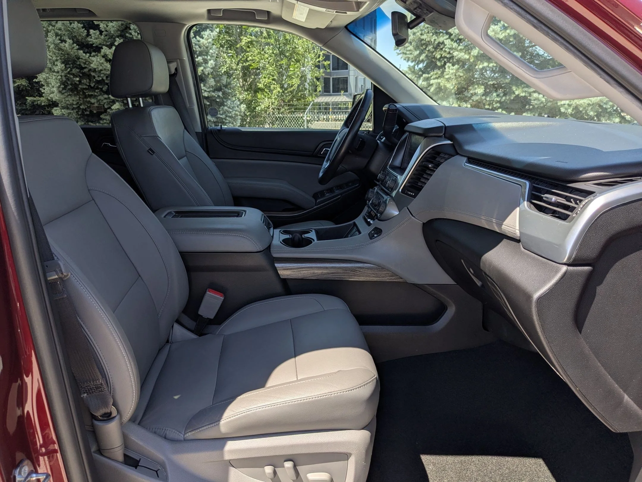 Used 2017 Siren Red Tintcoat Chevrolet LT image 30