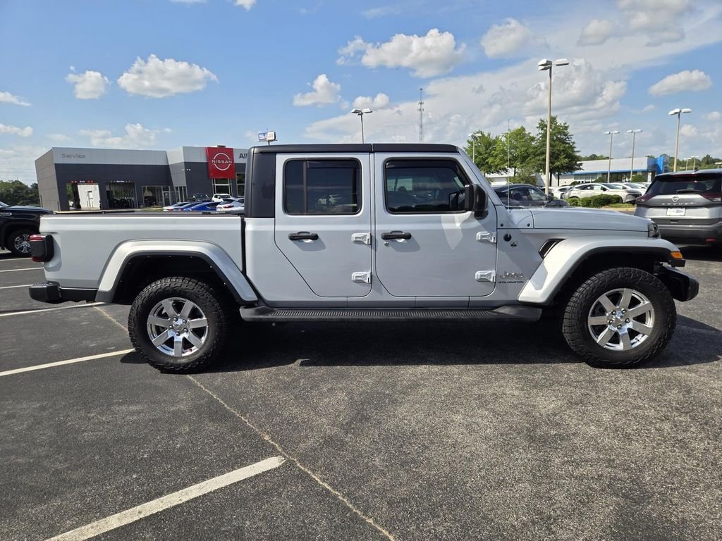 Used 2023 Silver Jeep Overland image 5