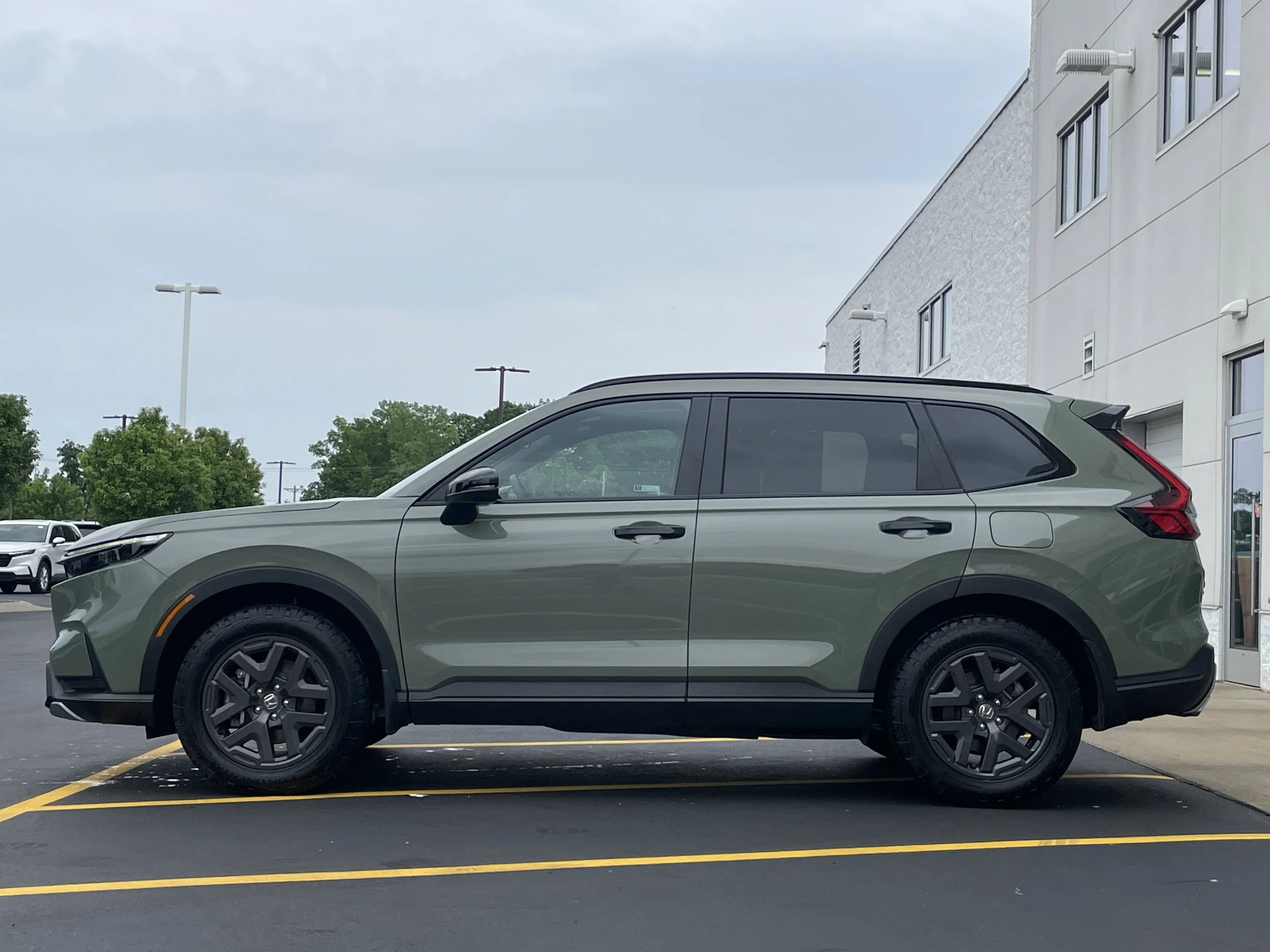 Certified Used 2026 Ash Green Metallic Honda AWD TrailSport Hybrid image 5