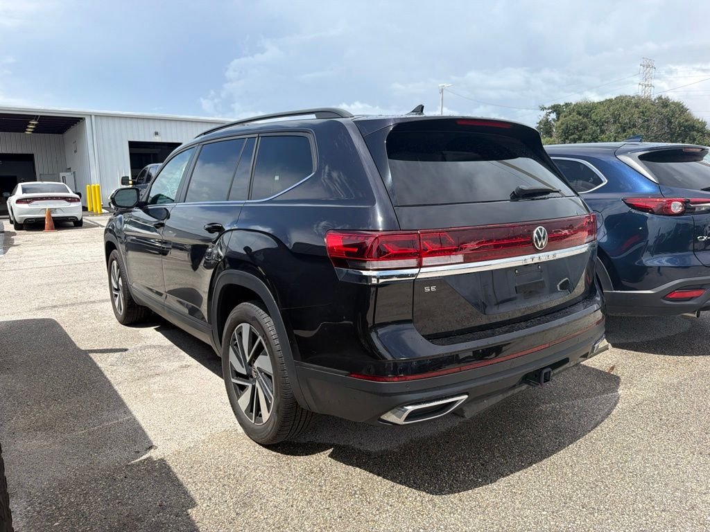 Used 2024  Volkswagen 2.0T SE w/Technology image 6