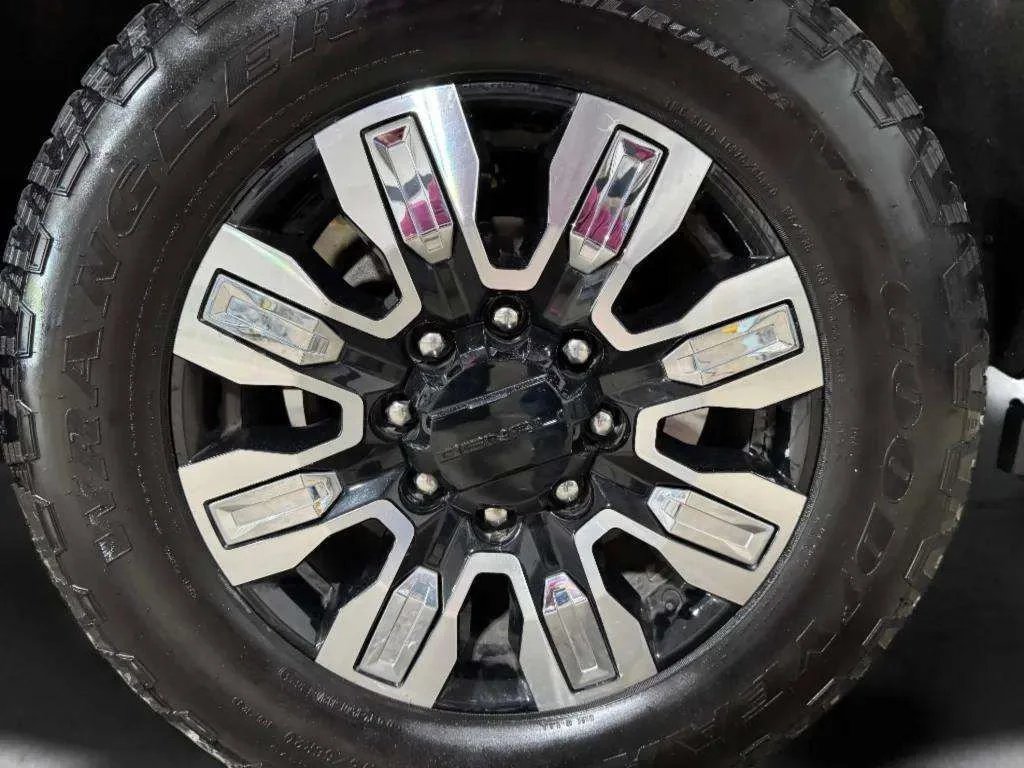 Certified Used 2024 Onyx Black GMC Denali image 35