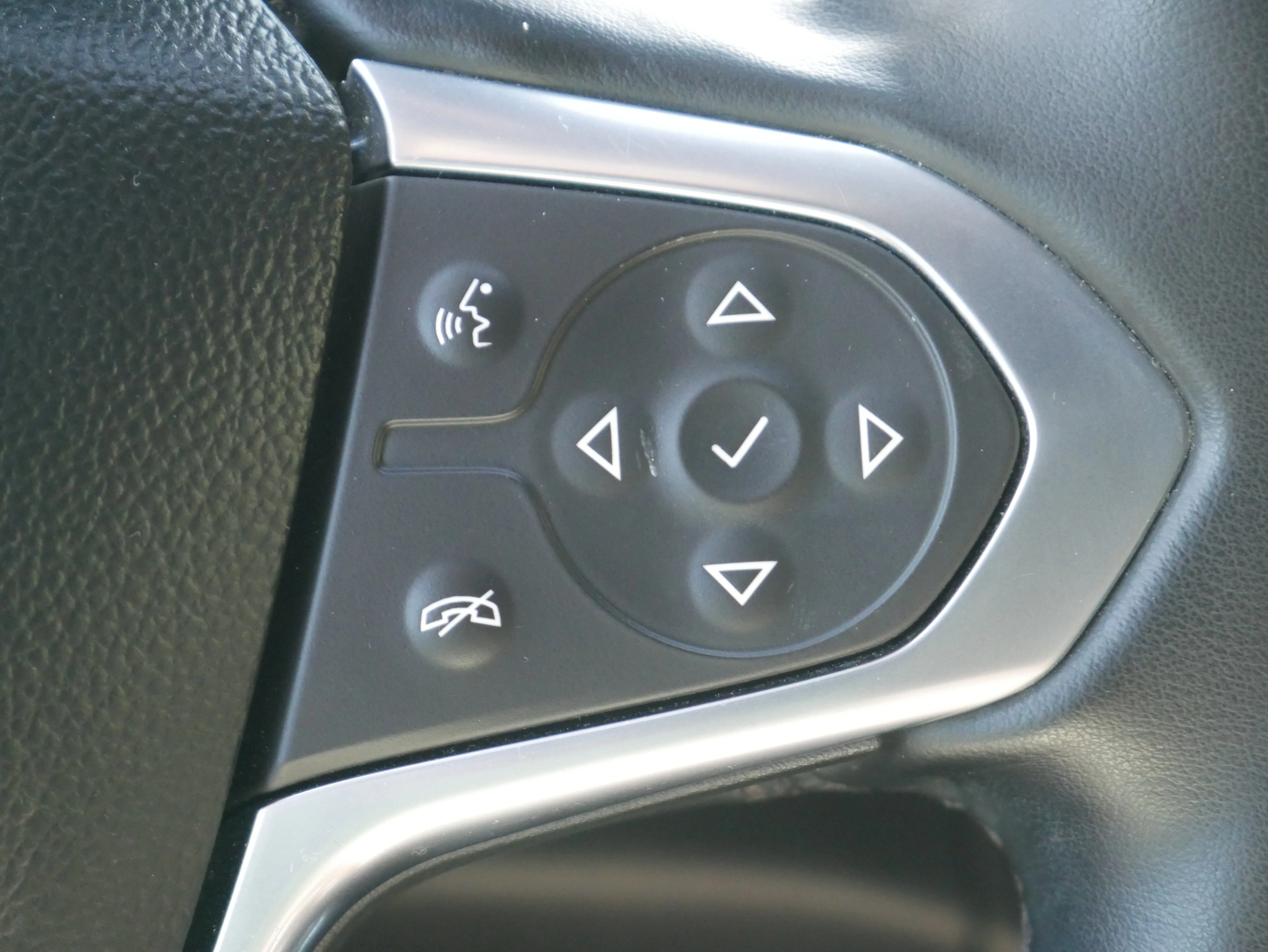 Certified Used 2023 Mosaic Black Metallic Chevrolet LT Cloth image 27
