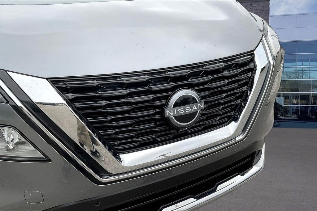 Used 2023 Gun Metallic Nissan Platinum image 33
