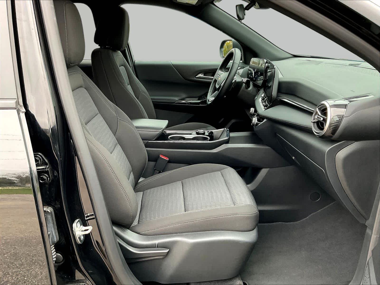 2026 Chevrolet Equinox LT - Photo 30