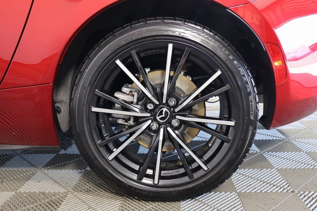 2025 Mazda MX-5 Miata Grand Touring - Photo 17