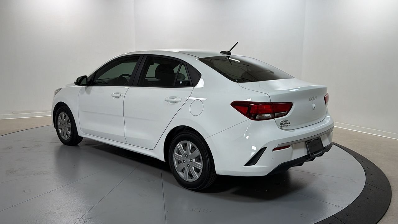 Used 2022 White Kia LX image 7