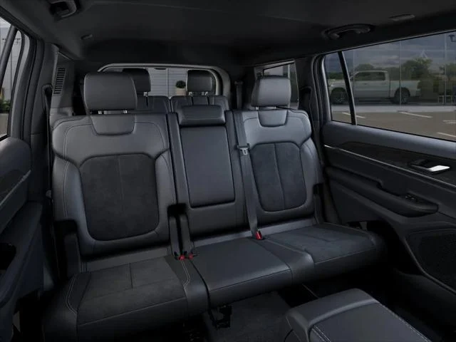 New 2026 Silver Zynith Exterior Paint Jeep Laredo image 15