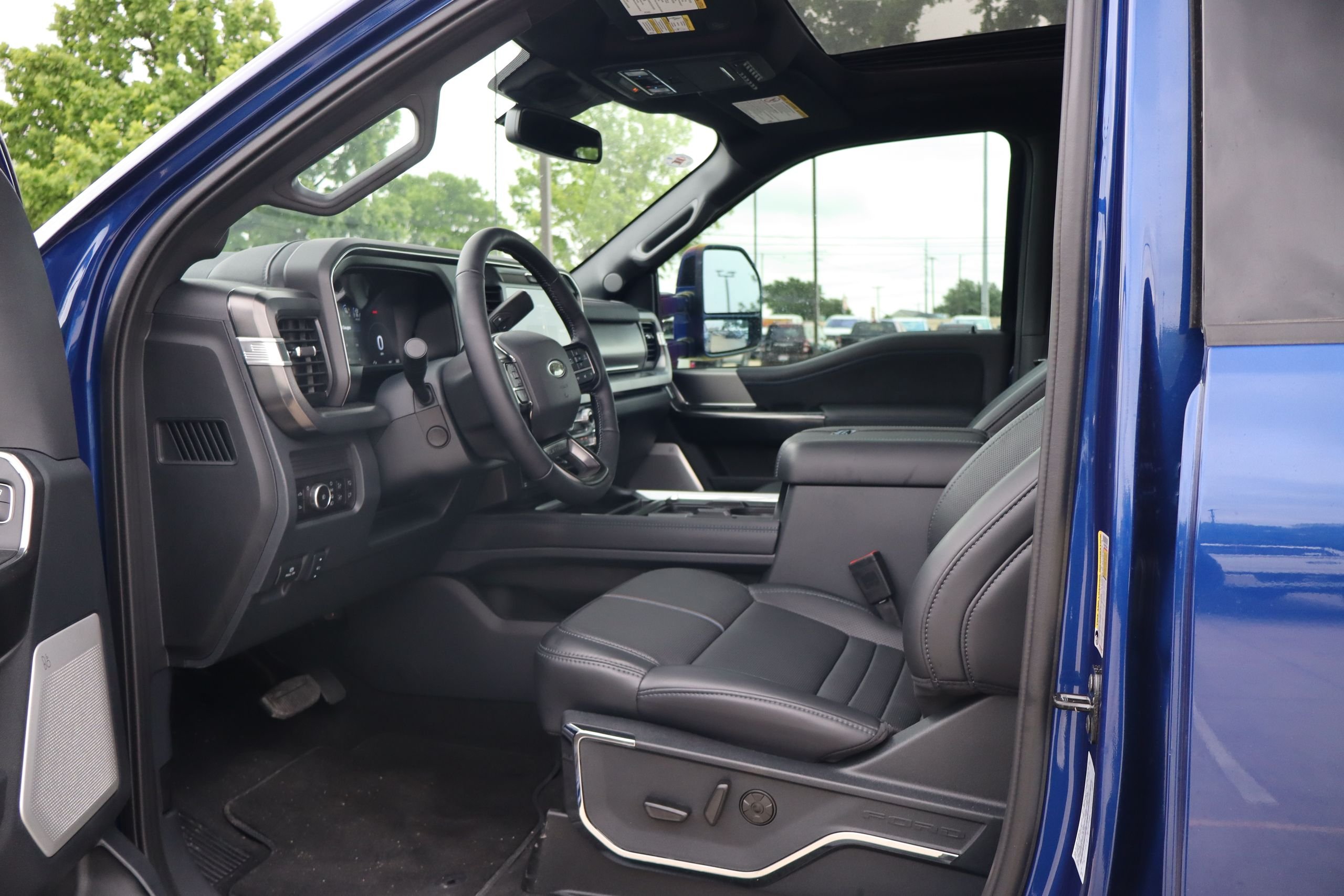 New 2026 Argon Blue Metallic Ford F-250® Platinum® image 25