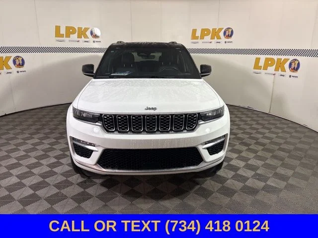 Used 2022 Bright White Clearcoat Jeep Summit image 21