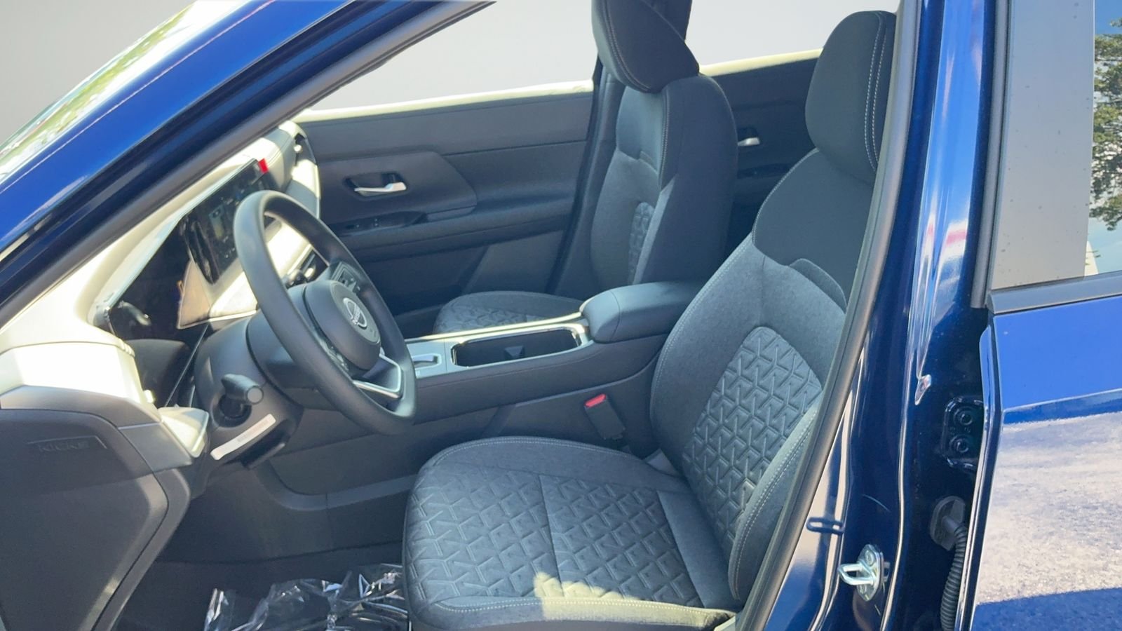 New 2027 Blue Nissan SV image 31