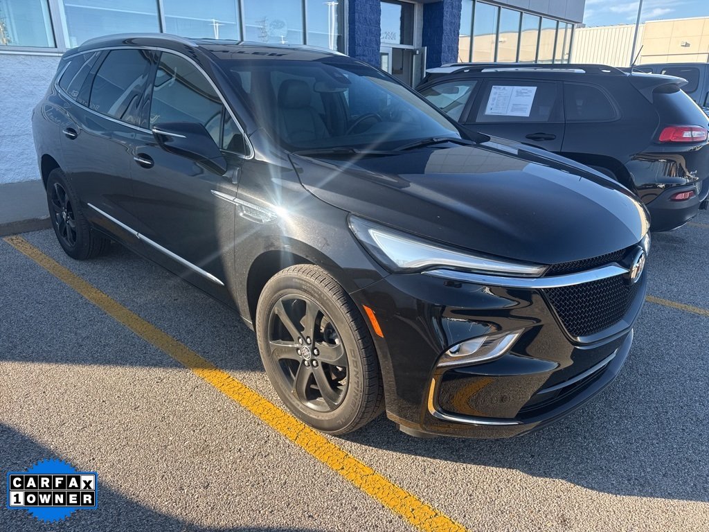 2024 Buick Enclave Essence photo 3