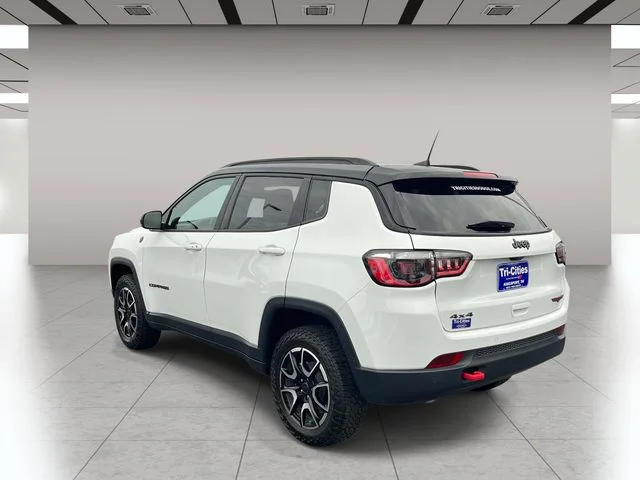Used 2025 White Jeep Trailhawk image 6