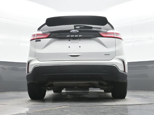 2022 Ford Edge SE - Photo 18