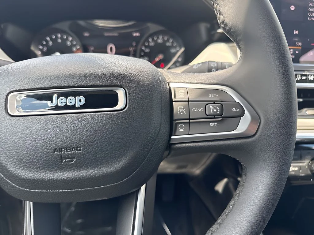 Used 2023 Red Jeep Limited image 16