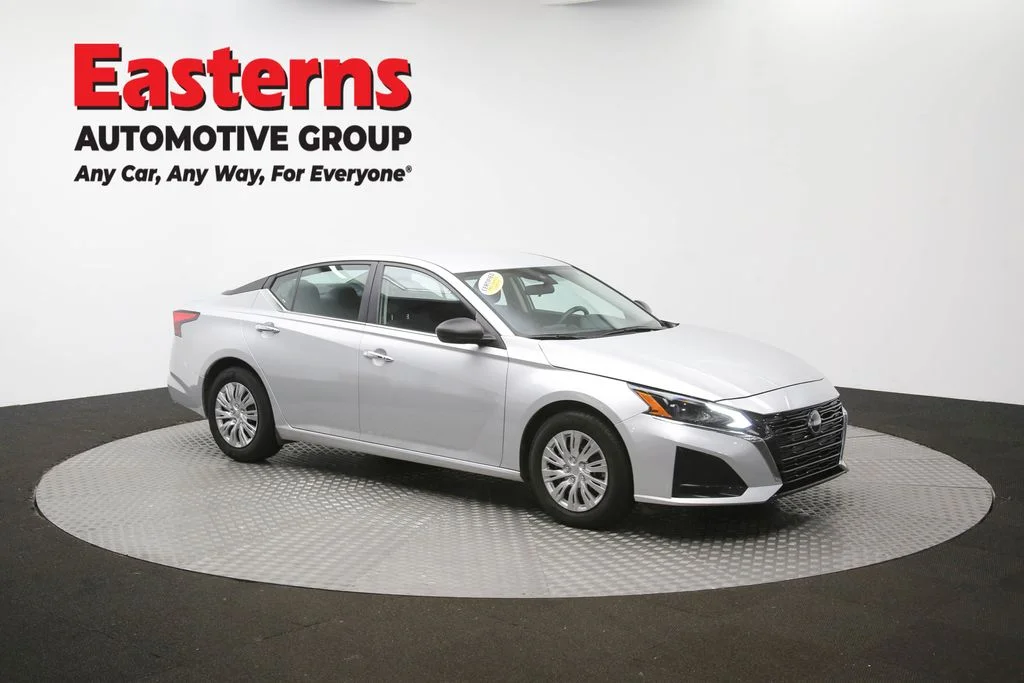 Used 2024 Silver Nissan 2.5 S image 47