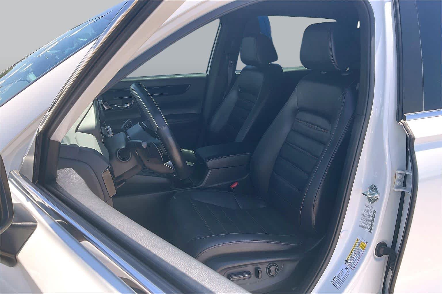 Used 2024 Platinum White Pearl Honda Sport Touring image 8