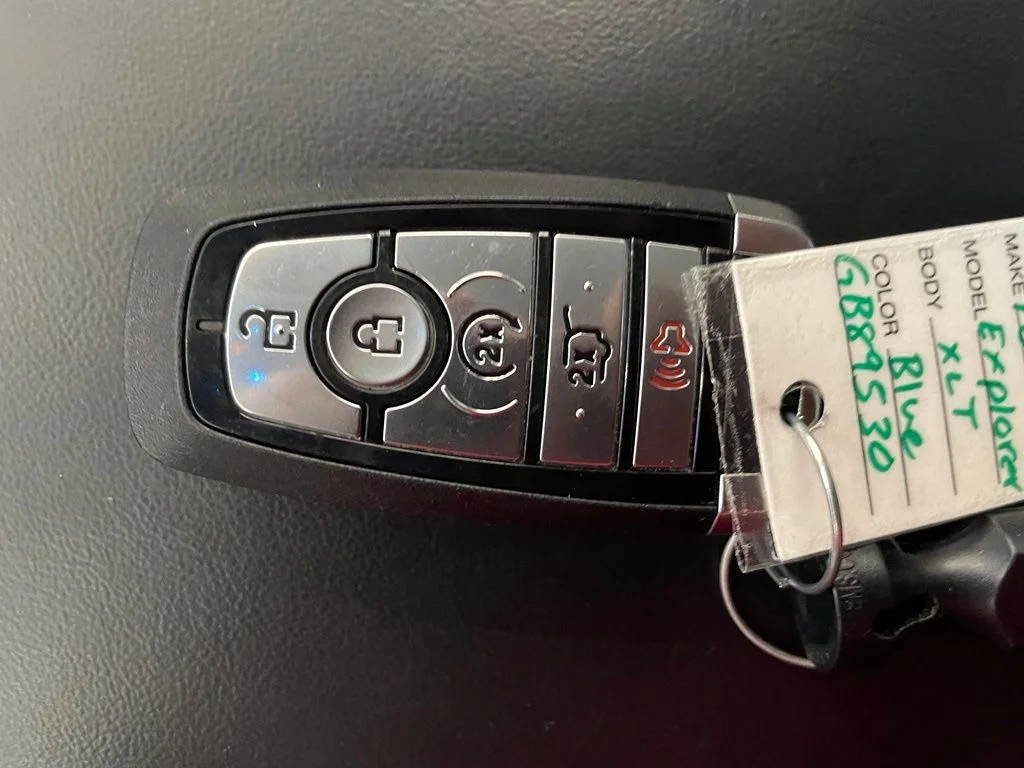 Used 2023 Blue Ford XLT image 18