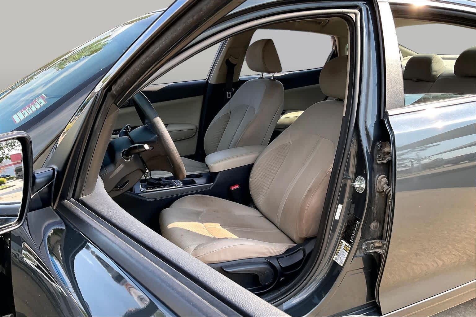 Pre-Owned 2016 Kia Optima LX