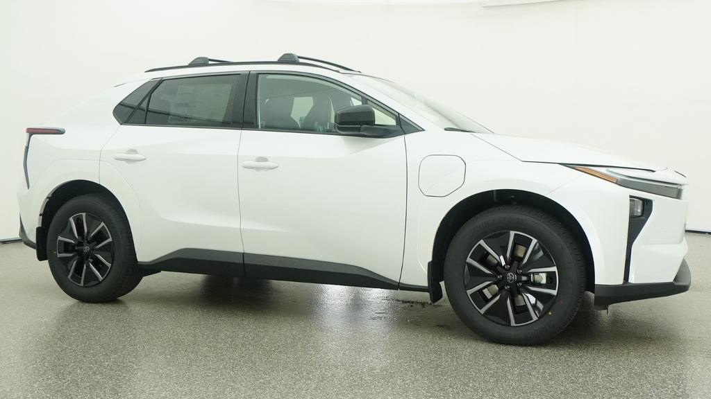 New 2026 Wind Chill Pearl Toyota XLE image 43