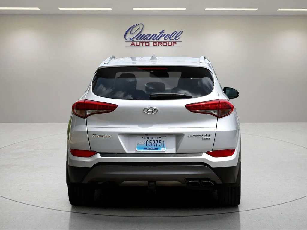 Used 2016 Chromium Silver Hyundai Limited image 5