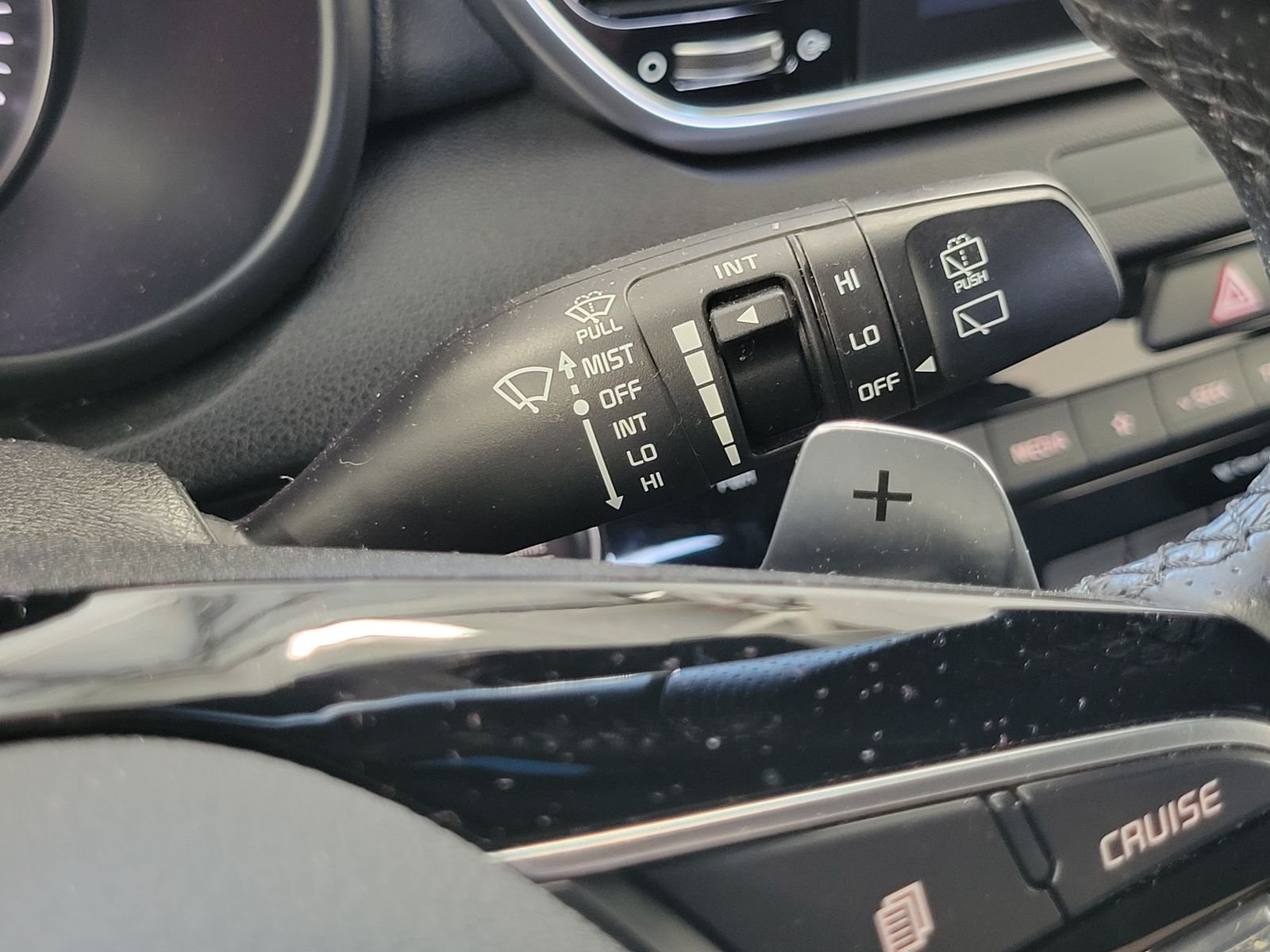 Used 2021 White Kia S image 19