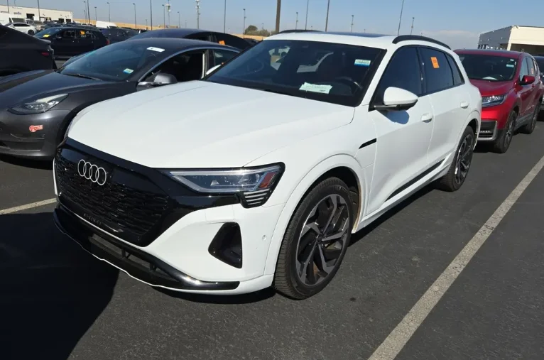 Used 2024 White Audi Prestige image 1