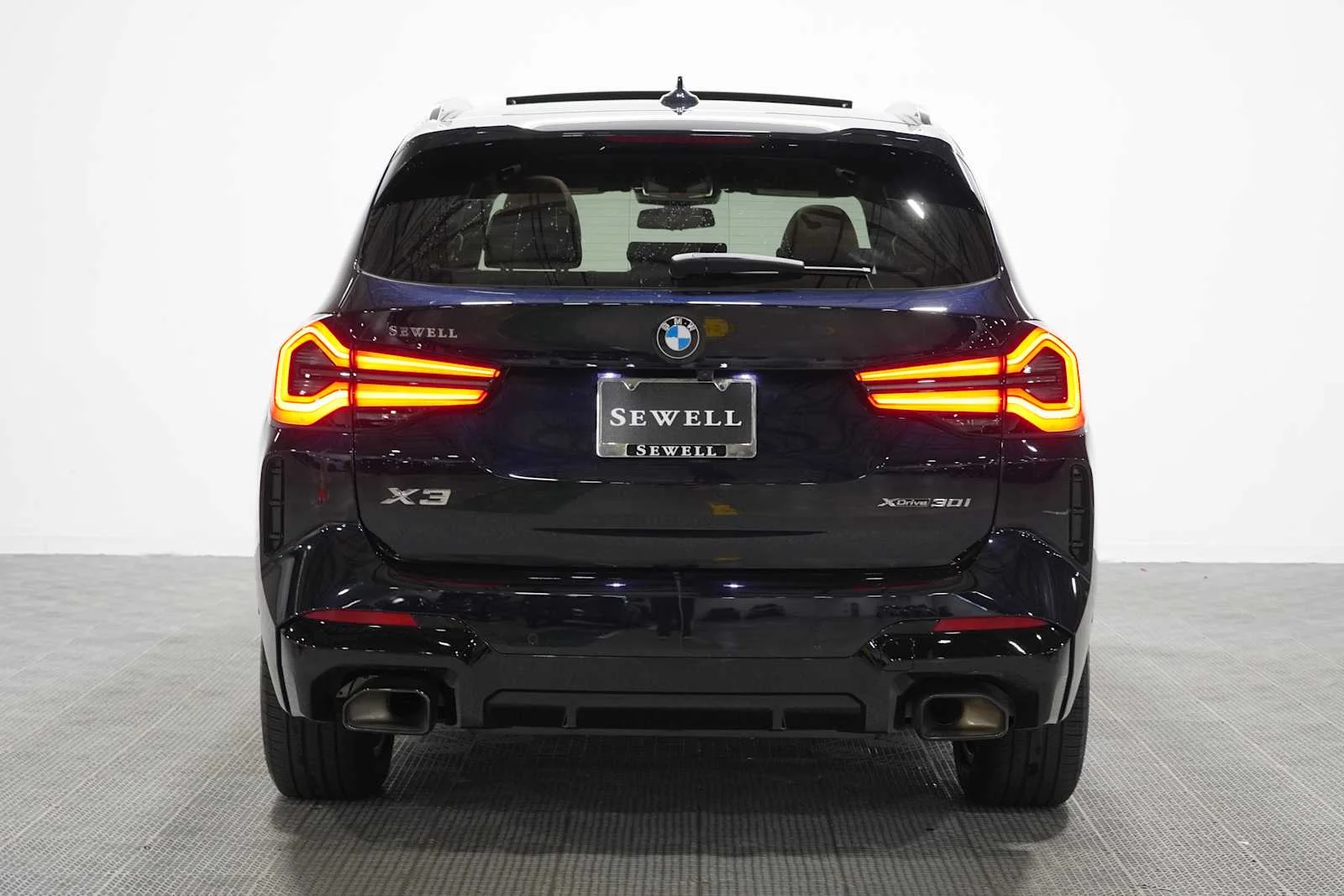 Certified Used 2023 Carbon Black Metallic BMW xDrive30i image 5