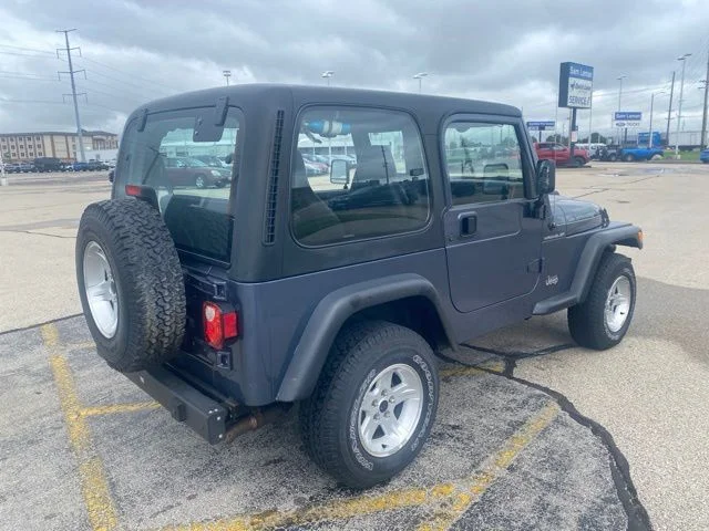 Used 2002 Blue Jeep SE image 5